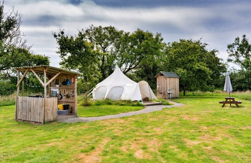 Ilfracombe Chalet De Esquí | Oak Lotus Belle Tent