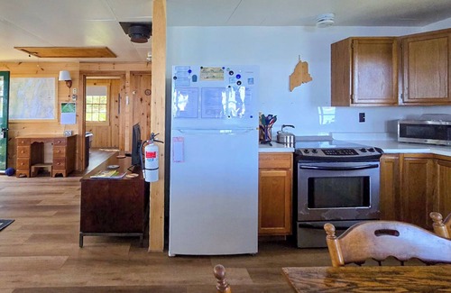 Mac Mahan Casa | OAK POINT CABIN | WATERFRONT | 2 Bed, 1 Bath