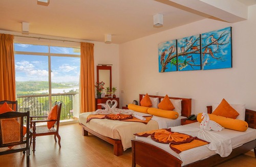 Nuwara Eliya Hotel | Oak Ray Summer Hill Breeze