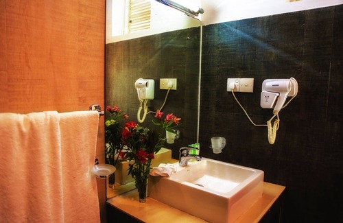 Nuwara Eliya Hotel | Oak Ray Summer Hill Breeze