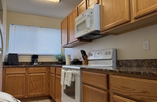 Biloxi Apartamento | Oak Shores Getaway Unit F103