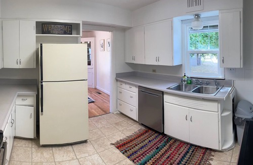 Omak Casa | Oak Street Farm House
