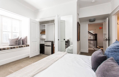 Southmoreland Casa | Oak Street Mansion