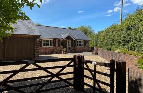 New Forest District Casa | Oak Tree Cottage, Charming, Rural New Forest Home