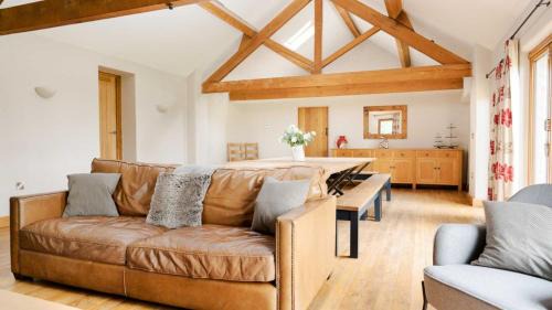 Longnor Casa | Oak Tree Farm