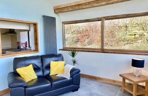 Tirabad Casa | Oak View Cottage