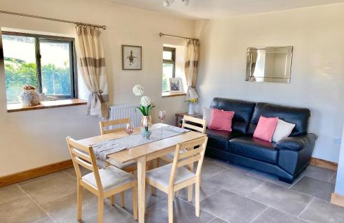 Tirabad Casa | Oak View Cottage