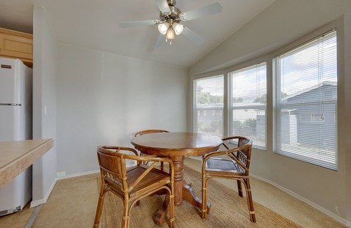 Oak View Casa | Oak View Home - Close to Beaches & Trails!