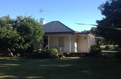 Deepwater Casa | Oakhurst Cottage FarmStay
