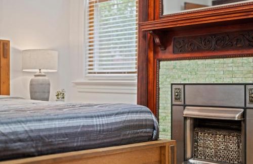 South Oakland Casa | Oakland, Pittsburgh !B Stylish and Quiet Private Bedroom with Shared Bathroom