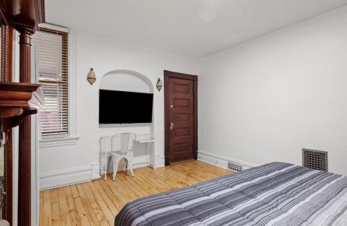 South Oakland Casa | Oakland, Pittsburgh !B Stylish and Quiet Private Bedroom with Shared Bathroom