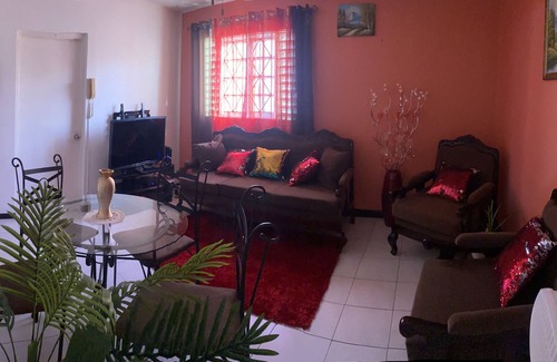 Constant Spring Apartamento | Oaklands Apartments