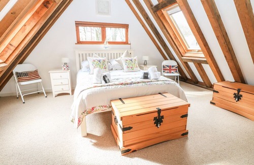 Camelford Cabina | Oaklands, CAMELFORD
