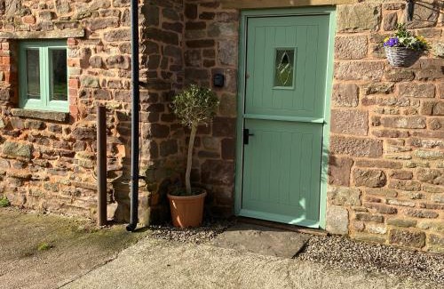 Monmouth Casa | Oaklands Cottage on a rural farm