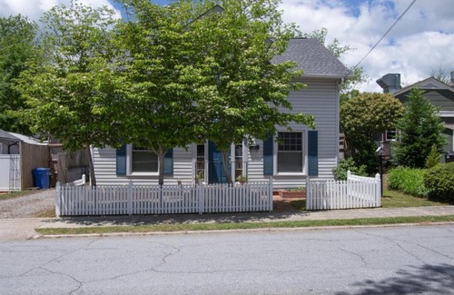 Brevard Casa | Oaklawn Place