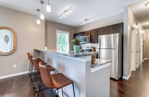 Oakley Condominio | Oakley Square Sleeps 5-Fully Remodeled-Walkable