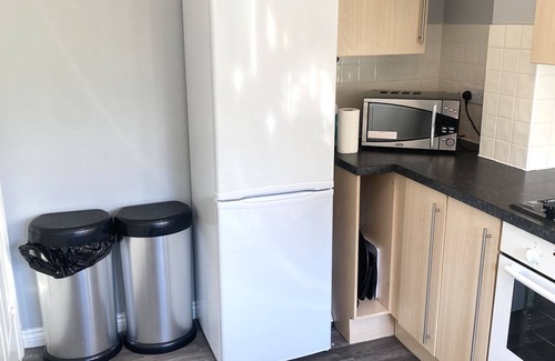 Corby Casa | Oakley Vale - Luxury 3 Bed, Garden, Free Parking, Peaceful Elite Suite