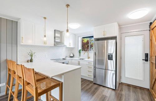 Torquay Apartamento | Oaklight on Truro - Steps to Torquay Beach and Dining
