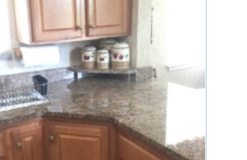 Forest Hills Casa | Oakmont CC 24min,9.5mi 2 bedroom, off-st parking