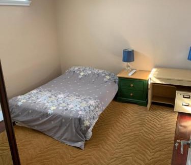 South Cambie Casa | Oakridge Luxury Homestay
