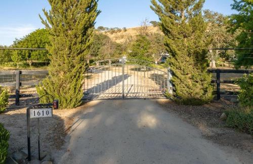 Paso Robles Casa | Oaks and Roses Ranch