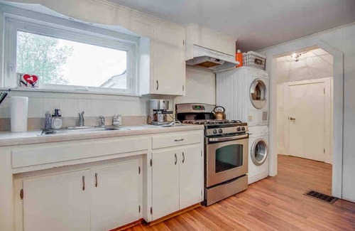 Hartwick Casa | *Oaks Creek Cottage*ON the Creek*3bd 2bath Sleeps6