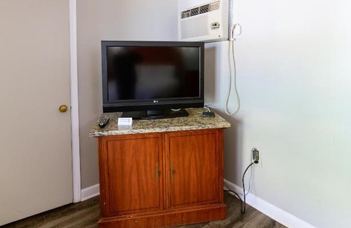 Greensboro Hotel | OAKS MOTEL GREENSBORO NC