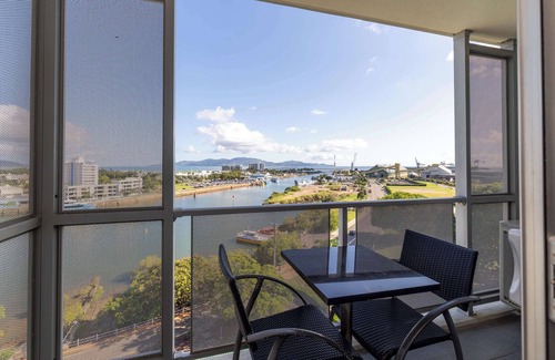 South Townsville Apartamento | Oaks Townsville Hotel