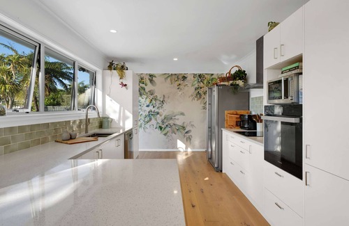 Oakura Casa | Oakura Oasis: Coastal Retreat for Relaxation