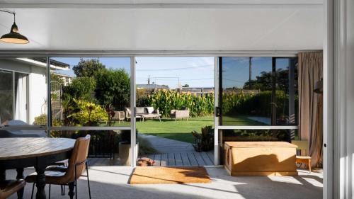Oakura Casa | Oakura Oasis - ultimate beachside retreat