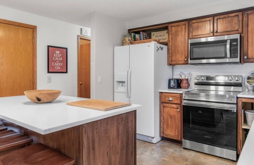 Central Oregon Casa | Oakway Oasis: within 3 miles of Autzen/U of O
