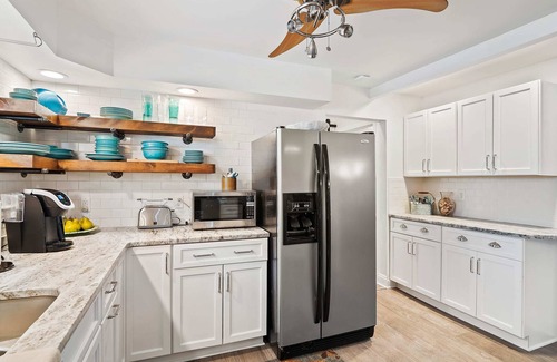 Ashtabula Casa | Oakwood Beach - Lake Front - Geneva-On-The-Lake