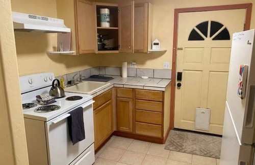 Clearlake Casa | "Oars House" -Near lake's public docking W/ KAYAK