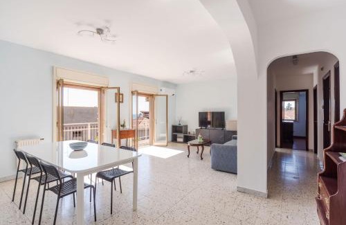 Aci Trezza Apartamento | Oasi Azzurra Seaview by Wonderful Italy