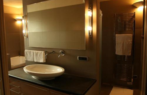 Brembate Cama Y Desayuno | Oasi Brembate Bed and Breakfast