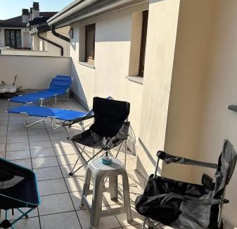 Brebbia Apartamento | Oasi Sole Laghi with Pool