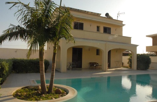 Mazara del Vallo Apartamento | Oasi Tortuga Residence Piscina e barbecue h24