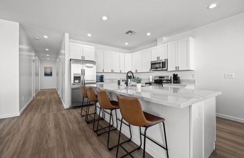 Greenehaven Casa | Oasis at Lake Powell - Hot Tub & Roof Top Deck - 4 Bedrooms/Sleeps 13