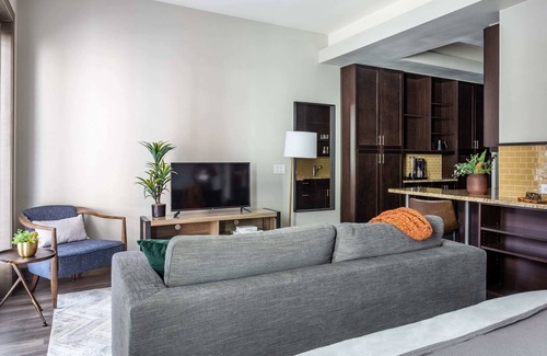 North Burnet Apartamento | Oasis at the Domain | Premium Studio in Austin