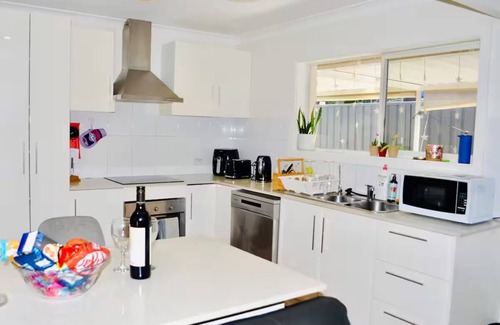 Budgewoi Casa | Oasis at the Lakeside