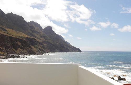 Santa Cruz de Tenerife Casa | Oasis Atlántico: rincón secreto al pie de los senderos