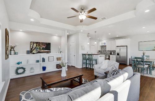 Canyon Lake Casa | Oasis by the Lake