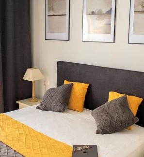 Villajoyosa Apartamento | Oasis Cala Alta New Apartment 120qm free parking, pool, 2 bath, 3bdr, Wi-Fi, air-condit