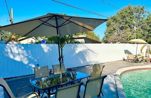 West Park Casa | OASIS close to Hard Rock Caffe and Hollywood Beaches