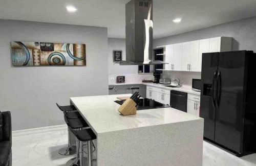 West Park Casa | OASIS close to Hard Rock Caffe and Hollywood Beaches