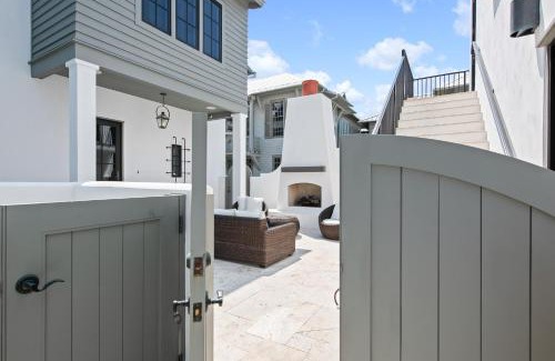 West Panama City Beach Casa | Oasis Cottage & Carriage House