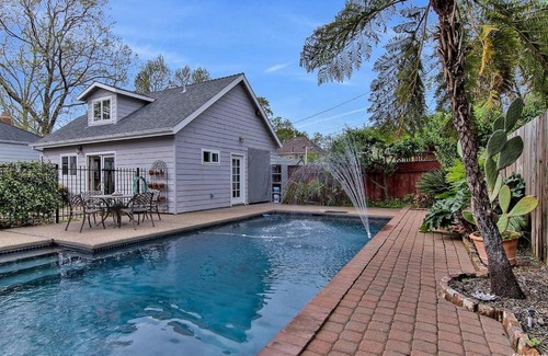 East Sacramento Casa | Oasis East Sac Charming Home with Saltwater Pool and Casita