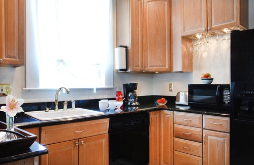 Broadmoor Apartamento | Oasis in the Heart of New Orleans with private heated pool