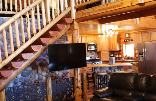 Custer Casa | Oasis in the hills