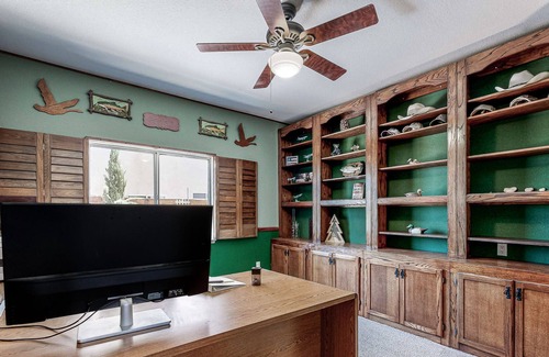 Lake Elsinore Casa | Oasis in Tuscany Hills | House in Lake Elsinore with a private pool & a hot tub